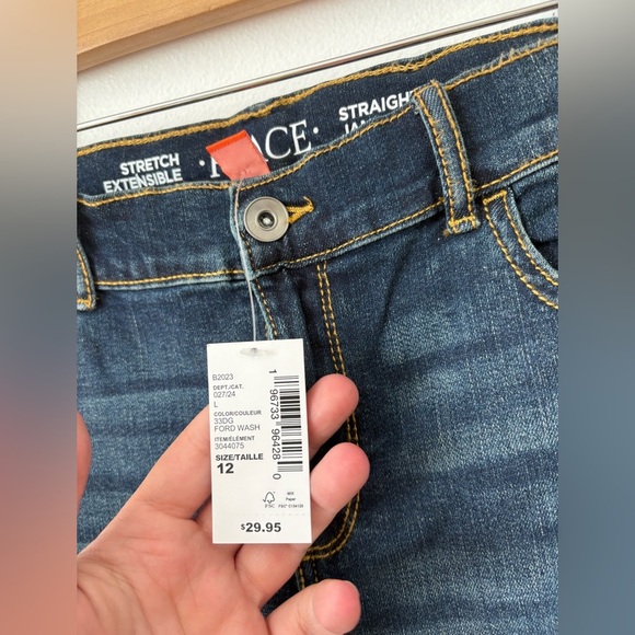 The Children’s Place Stretch Straight Jeans – Dark Wash – Size 12 – NWT - Picture 3 of 4